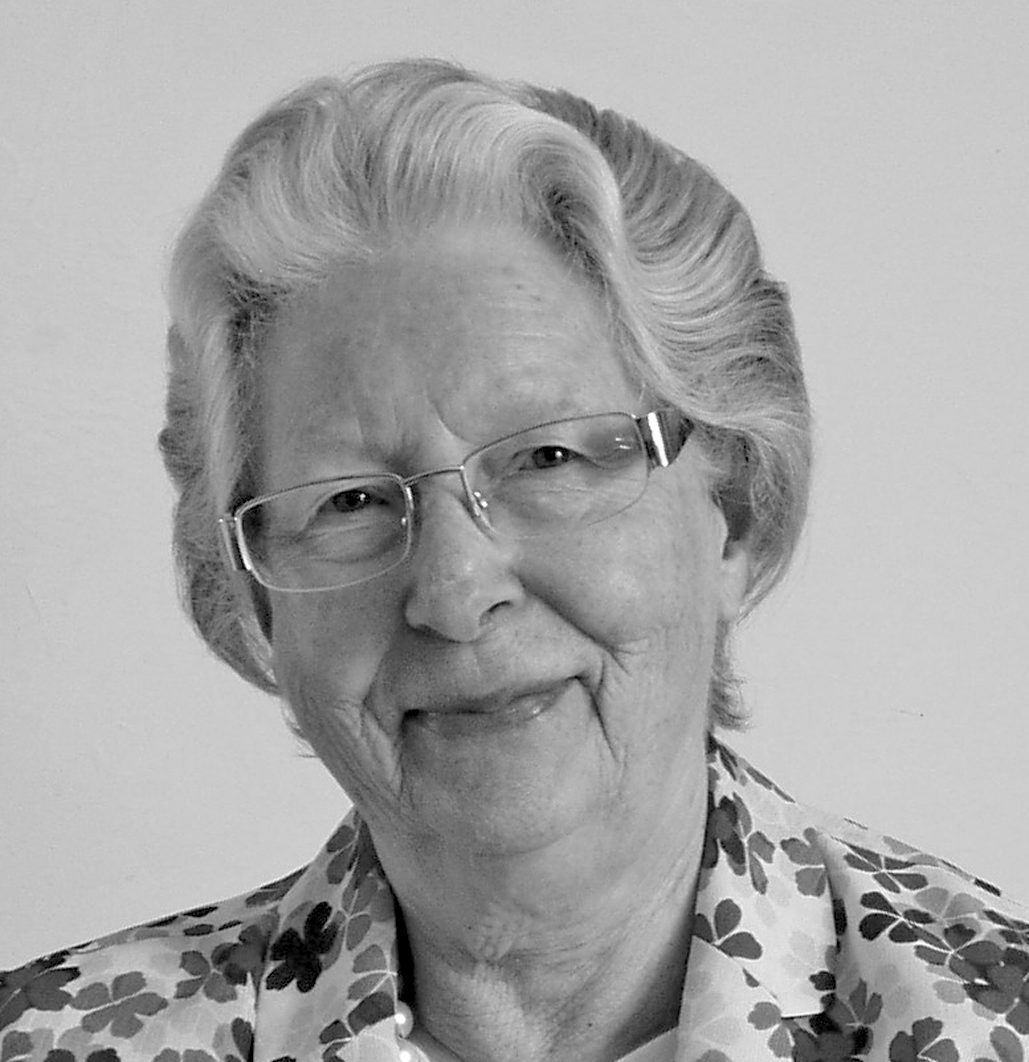 Dr Rona Tutt